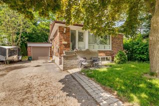 Detached House for Sale, 421 Fernleigh Circ S, Richmond Hill, ON