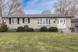 Detached House for Sale, 8 Dell Dr, Strathroy-Caradoc, ON