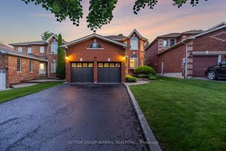 Detached House for Sale, 33 Prince Dr, Bradford West Gwillimbury, ON