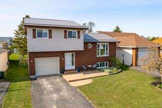 Detached House for Sale, 12 First Ave, Prince Edward County, ON