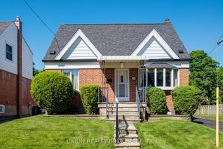 Detached House for Sale, 36 Arden Cres, Toronto, ON