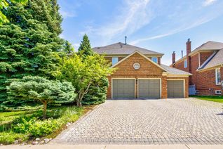 Detached House for Sale, 2 Chadwick Cres, Richmond Hill, ON