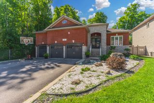 Detached House for Sale, 34 Camelot Sq, Barrie, ON