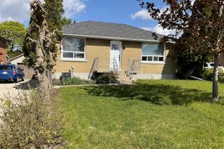 Bungalow for Rent, 10 Westcliffe Rd #Upper, Toronto, ON