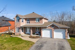 Detached House for Sale, 30 Capilano Crt, Barrie, ON