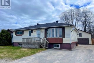 Bungalow for Sale, 40 Otter Ave, Manitouwadge, ON