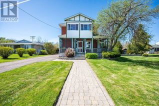 Detached House for Sale, 1094 Madawaska Street, Calabogie, ON