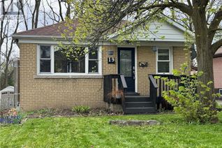 Bungalow for Sale, 19 Agnes Street, Barrie, ON
