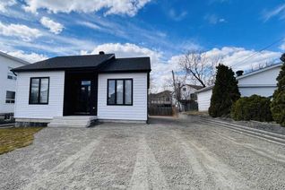 Detached House for Sale, 89 Mundy Ave, Kapuskasing, ON