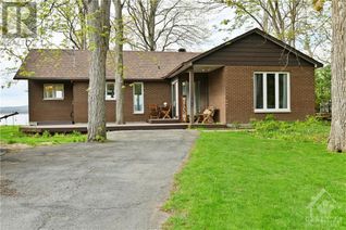 Detached House for Sale, 852 Bayview Drive, Ottawa, ON