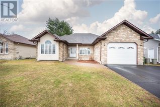 Bungalow for Sale, 2061 Sandstone Crescent, Petawawa, ON