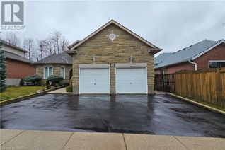Detached House for Rent, 8 Hahn Valley Place, Cambridge, ON