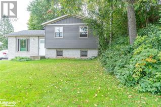 Detached House for Sale, 230 Yonge Street, Burk's Falls, ON
