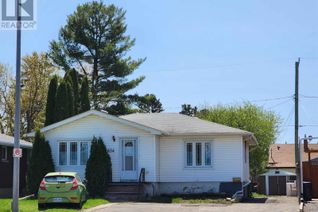 Detached House for Sale, 1834 Victoria Ave, Thunder Bay, ON