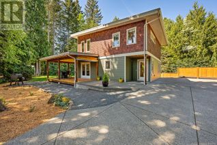 House for Sale, 7723 Vivian Way, Fanny Bay, BC