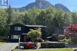 Detached House for Sale, 37976 Magnolia Crescent, Squamish, BC