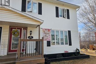 Freehold Townhouse for Sale, 18 Anderson Street, Wabush, NL