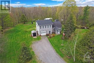 Detached House for Sale, 12137 Lanark Road, Calabogie, ON