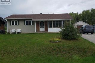 Detached House for Sale, 29 Lynx Ave, Manitouwadge, ON