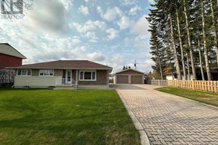 Bungalow for Sale, 419 Marion St, Iroquois Falls, ON