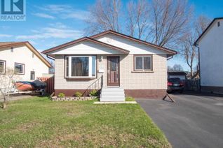 Bungalow for Sale, 581 Redwood Ave W, Thunder Bay, ON