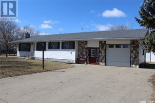 Detached House for Sale, 110 1st Street N, Lampman, SK