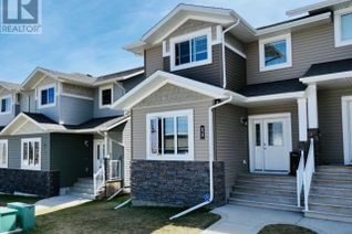 Freehold Townhouse for Sale, 11 Crestview Boulevard, Sylvan Lake, AB