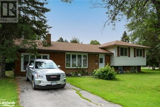 Detached House for Sale, 209 Charles Street, Stayner, ON