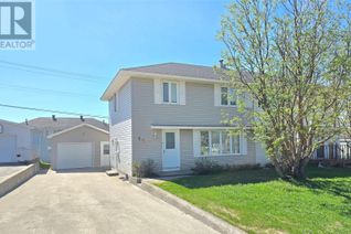 Semi-Detached House for Sale, 620 Caribou Crescent, Labrador City, NL
