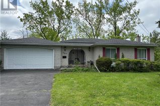 Detached House for Sale, 300 Albany Street, Fort Erie, ON