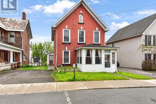 Detached House for Sale, 5 Halliday Street, Brockville, ON