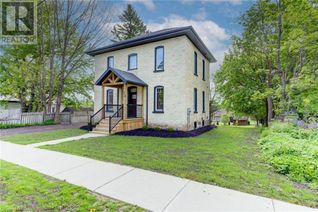Detached House for Sale, 29 Absalom Street W, Mildmay, ON