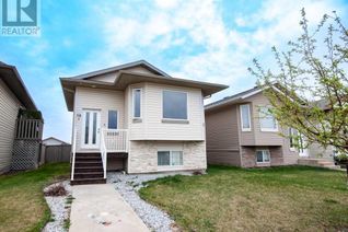 Detached House for Sale, 19 Pinnacle Crossing, Grande Prairie, AB