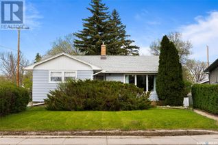Detached House for Sale, 2723 Fleury Street, Regina, SK