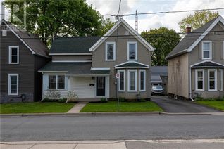 Detached House for Sale, 61 Hubbell Street, Brockville, ON
