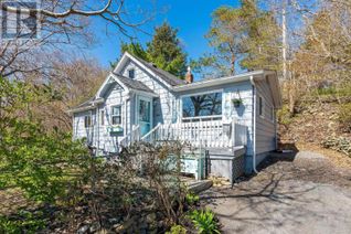 Detached House for Sale, 6 Parkstone Terrace, Dartmouth, NS