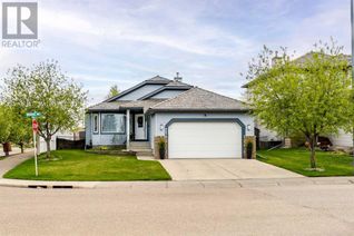 Bungalow for Sale, 903 Woodside Way Nw, Airdrie, AB