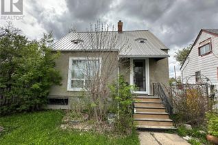Detached House for Sale, 1562 Elphinstone Street, Regina, SK