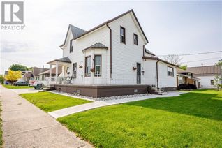 Detached House for Sale, 209 Murray St Street, Wallaceburg, ON