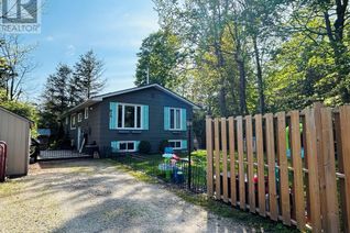 Detached House for Sale, 513 Attawandaron Road, Point Clark, ON