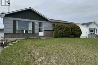 Detached House for Sale, 36 Wendego St, Manitouwadge, ON