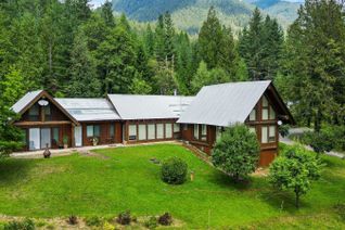 Property for Sale, 16749 Crawford Creek Road, Crawford Bay, BC