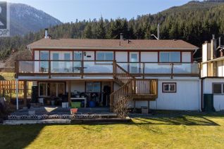 House for Sale, 111 Seaview St, Sayward, BC