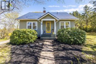 House for Sale, 35 Chestnut Avenue, Wolfville, NS