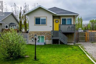 Detached House for Sale, 330 W 300 N, Raymond, AB