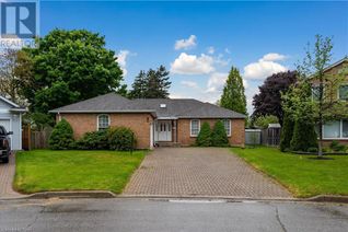 Detached House for Sale, 9 Greenbriar Place, St. Catharines, ON