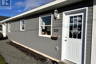 Detached House for Sale, 225 Brookland Street, Glace Bay, NS