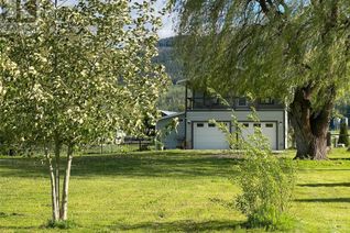 House for Sale, 1623 Davies Road, Sorrento, BC
