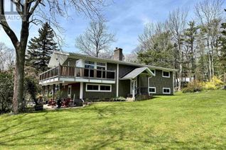 Detached House for Sale, 105 Elm Street, Brooklyn, NS