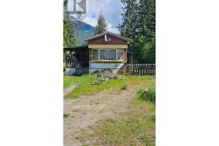 Property for Sale, 739 9th Nw Avenue, Nakusp, BC